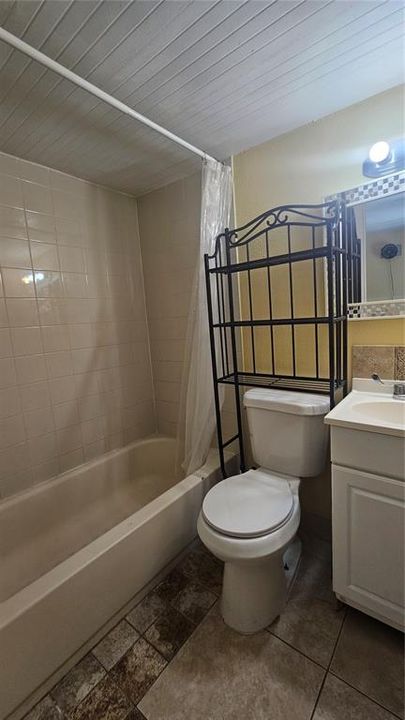 For Sale: $349,900 (3 beds, 3 baths, 1516 Square Feet)