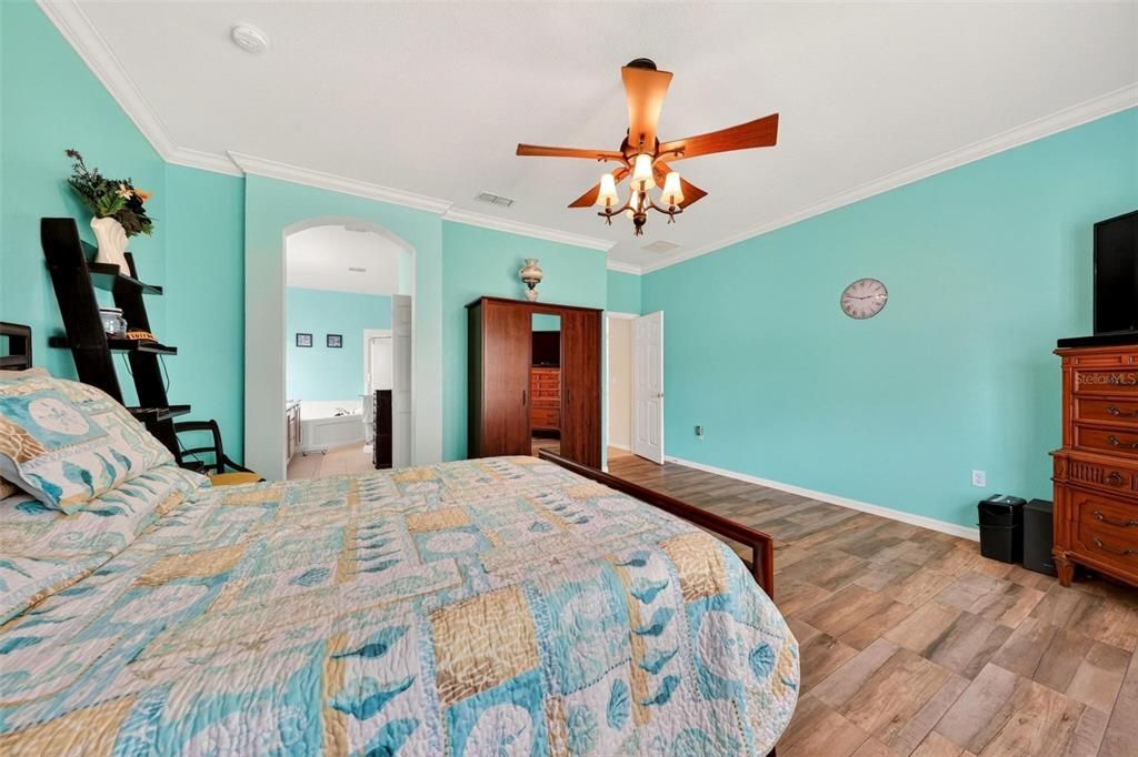 En Venta: $368,000 (2 camas, 2 baños, 2170 Pies cuadrados)