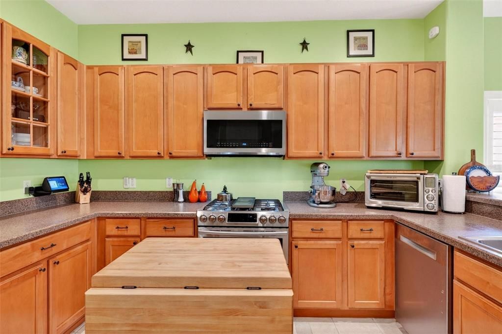 En Venta: $368,000 (2 camas, 2 baños, 2170 Pies cuadrados)