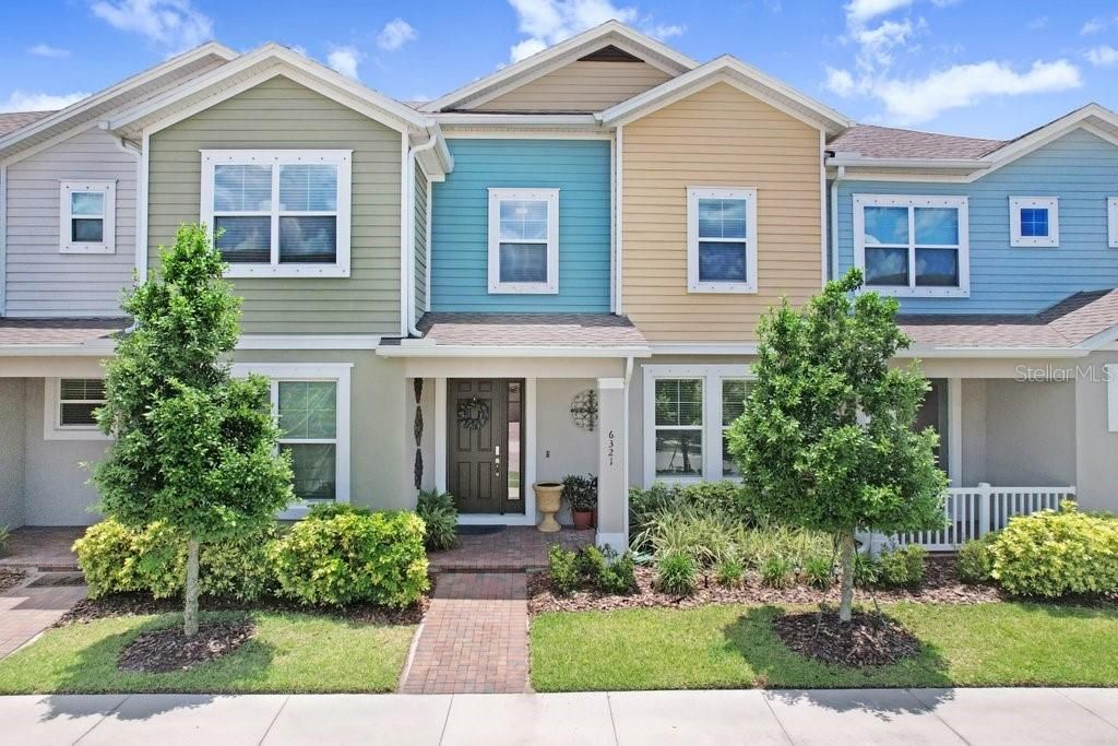 For Sale: $344,900 (4 beds, 2 baths, 1966 Square Feet)