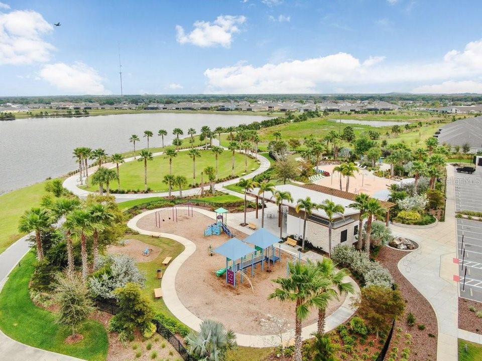 For Sale: $344,900 (4 beds, 2 baths, 1966 Square Feet)