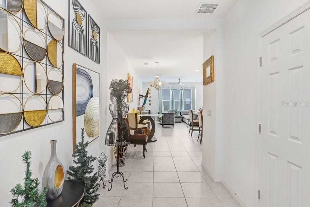 For Sale: $344,900 (4 beds, 2 baths, 1966 Square Feet)