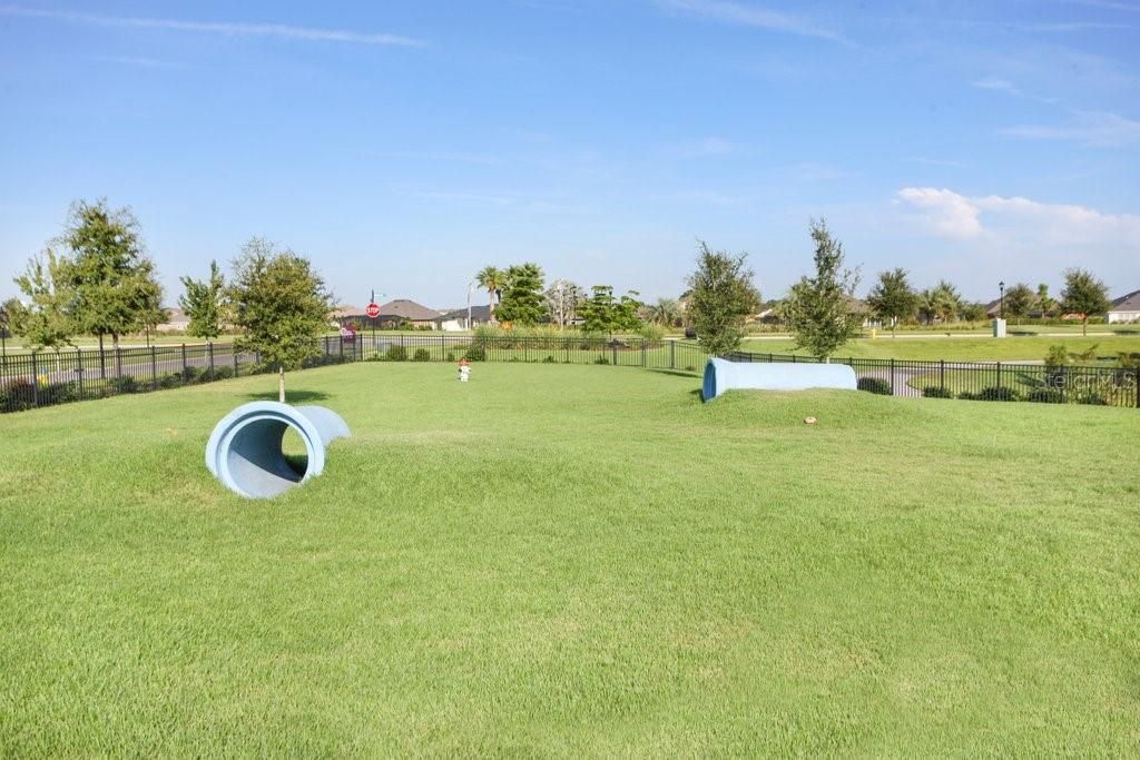 For Sale: $344,900 (4 beds, 2 baths, 1966 Square Feet)