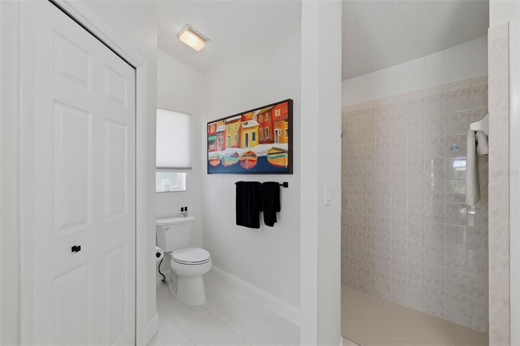For Sale: $1,075,000 (3 beds, 2 baths, 1803 Square Feet)