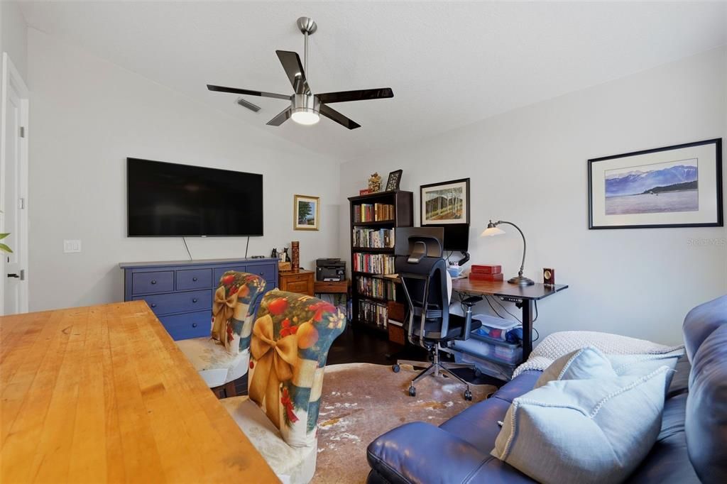 For Sale: $1,075,000 (3 beds, 2 baths, 1803 Square Feet)