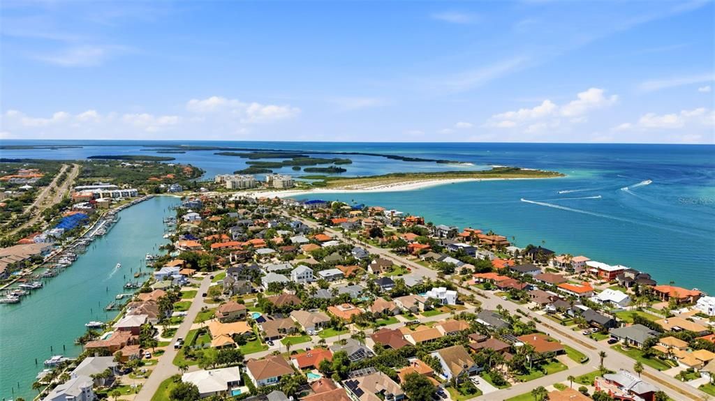 For Sale: $1,075,000 (3 beds, 2 baths, 1803 Square Feet)