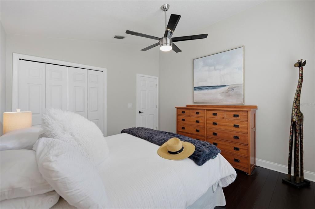For Sale: $1,075,000 (3 beds, 2 baths, 1803 Square Feet)