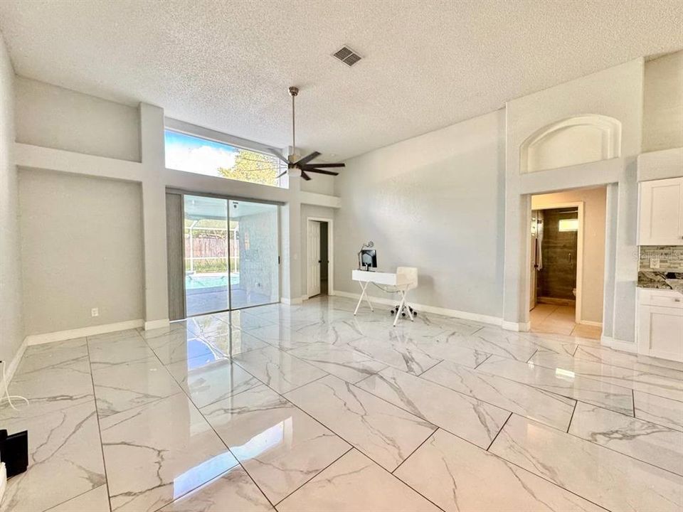 For Rent: $3,100 (4 beds, 2 baths, 2036 Square Feet)
