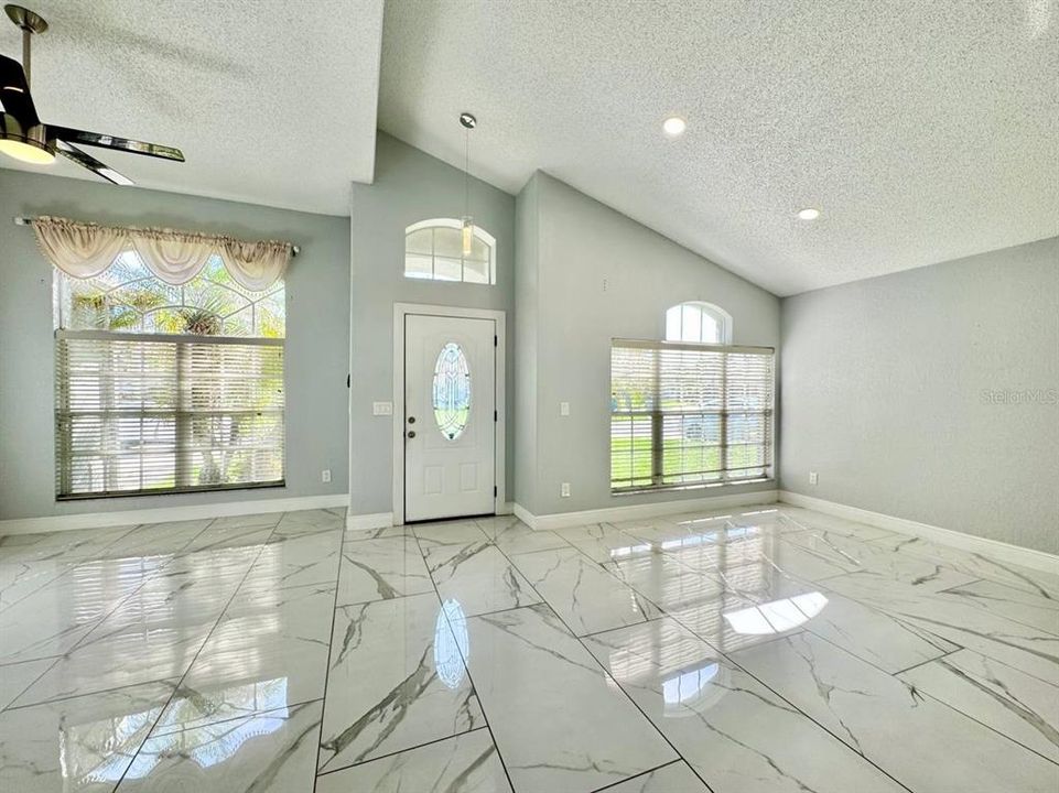 For Rent: $3,100 (4 beds, 2 baths, 2036 Square Feet)