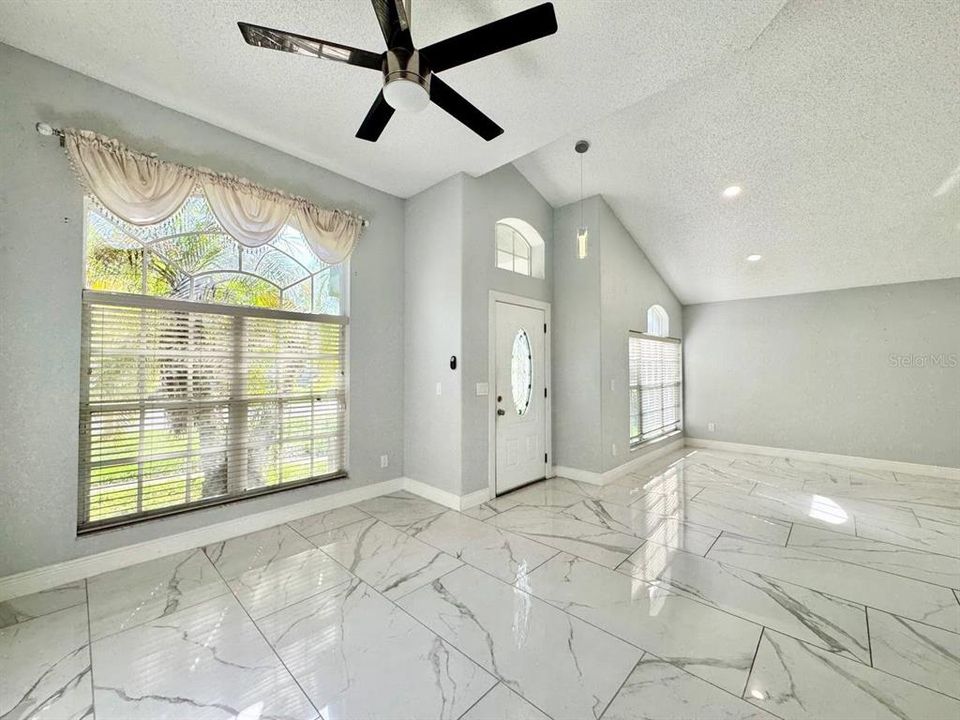 For Rent: $3,100 (4 beds, 2 baths, 2036 Square Feet)