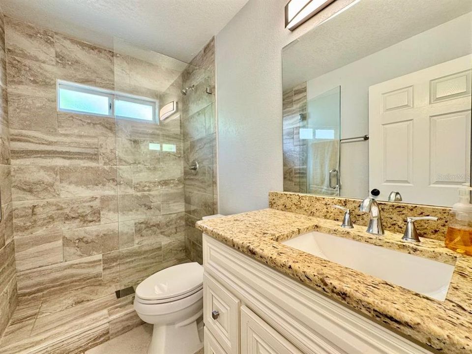 For Rent: $3,100 (4 beds, 2 baths, 2036 Square Feet)