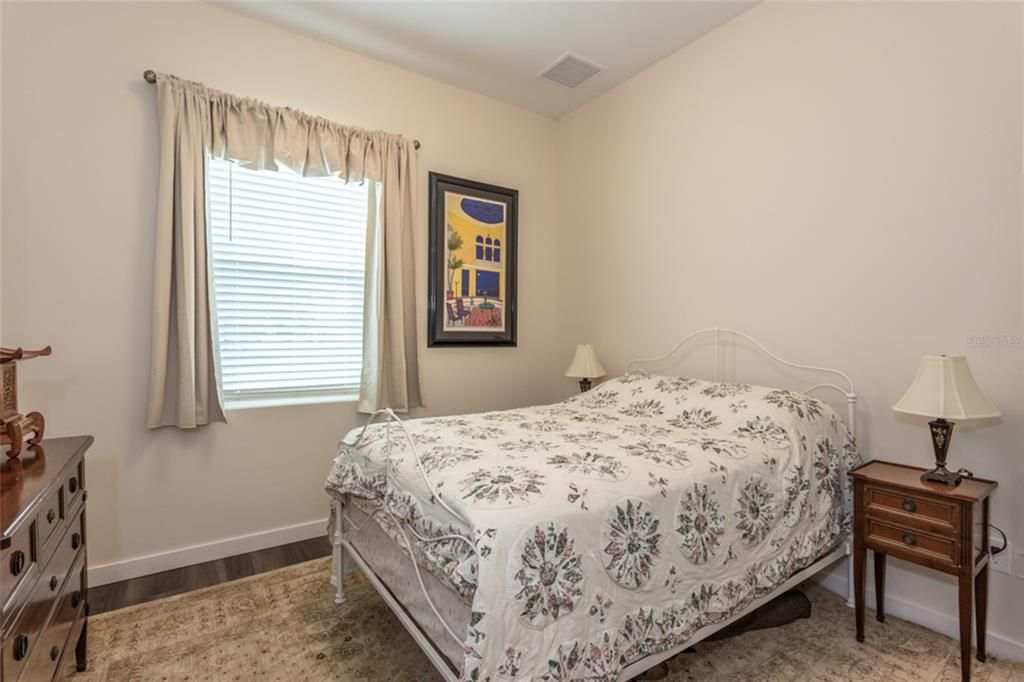 For Sale: $750,000 (3 beds, 2 baths, 2560 Square Feet)