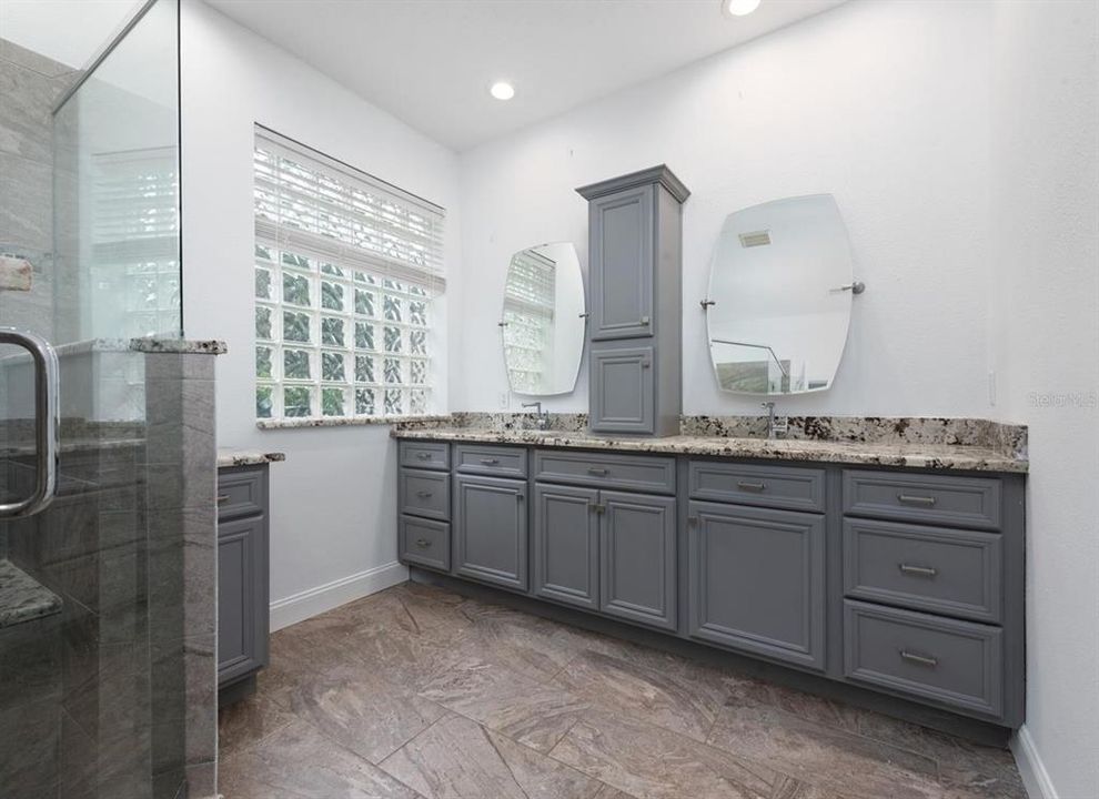 Active With Contract: $3,600 (5 beds, 3 baths, 3038 Square Feet)