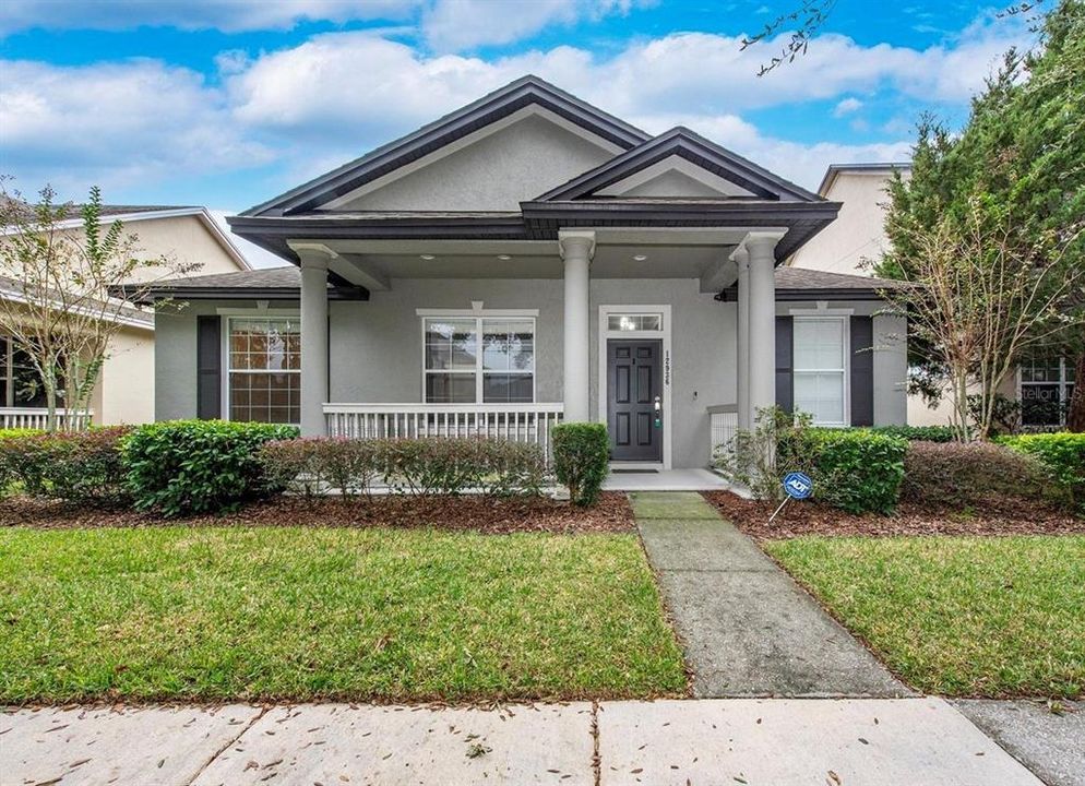 Active With Contract: $3,600 (5 beds, 3 baths, 3038 Square Feet)