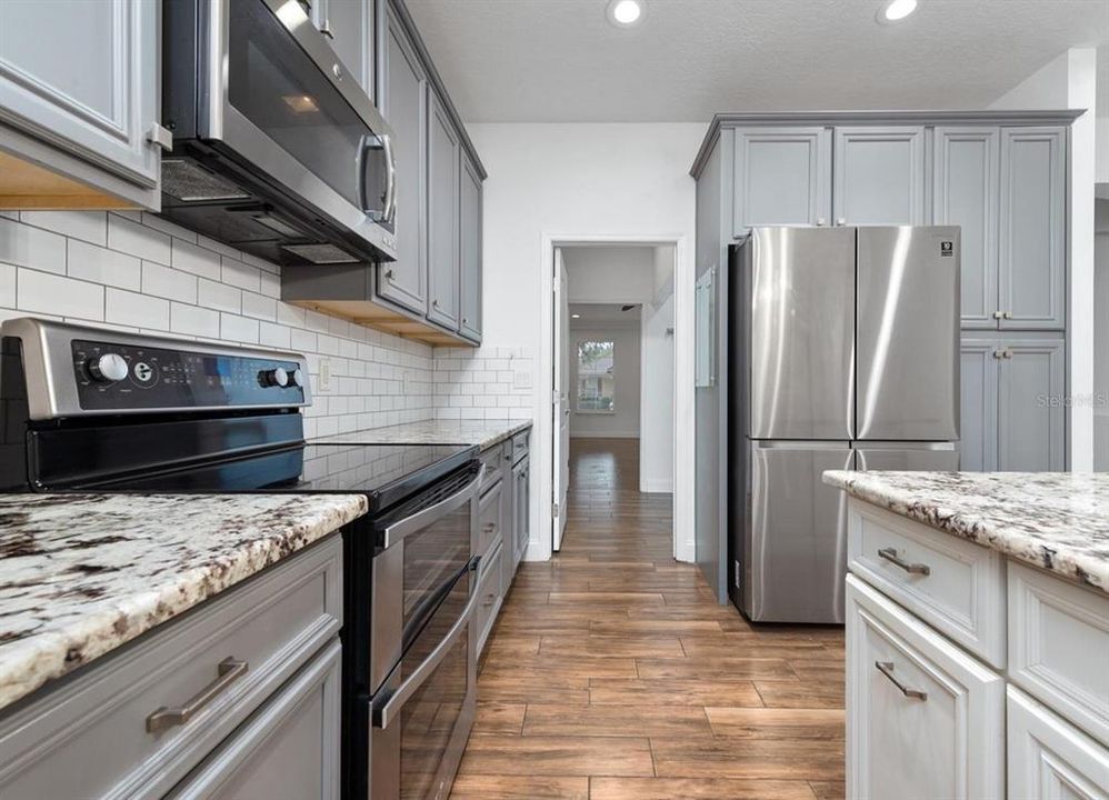 Active With Contract: $3,600 (5 beds, 3 baths, 3038 Square Feet)