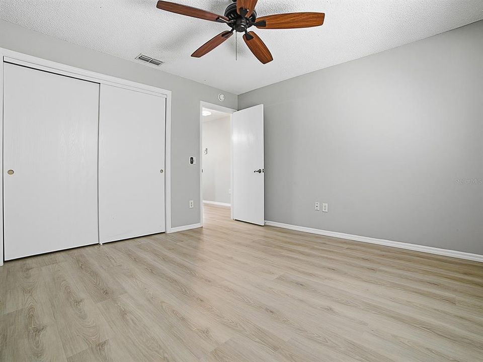 En Venta: $265,000 (2 camas, 2 baños, 1121 Pies cuadrados)