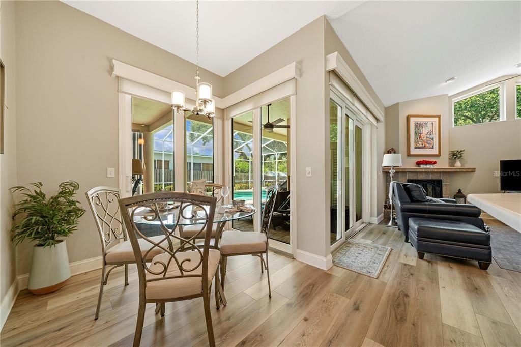 Active With Contract: $998,900 (3 beds, 3 baths, 2214 Square Feet)