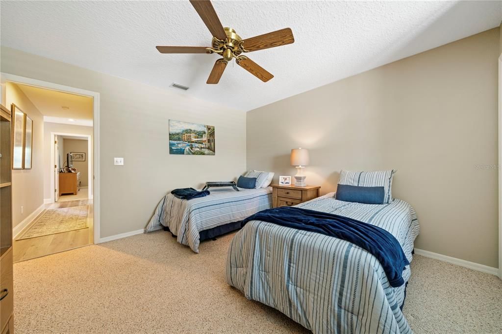 Active With Contract: $998,900 (3 beds, 3 baths, 2214 Square Feet)