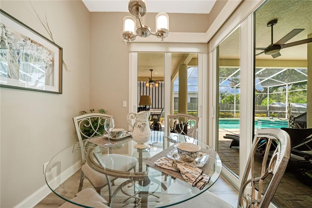 Active With Contract: $998,900 (3 beds, 3 baths, 2214 Square Feet)