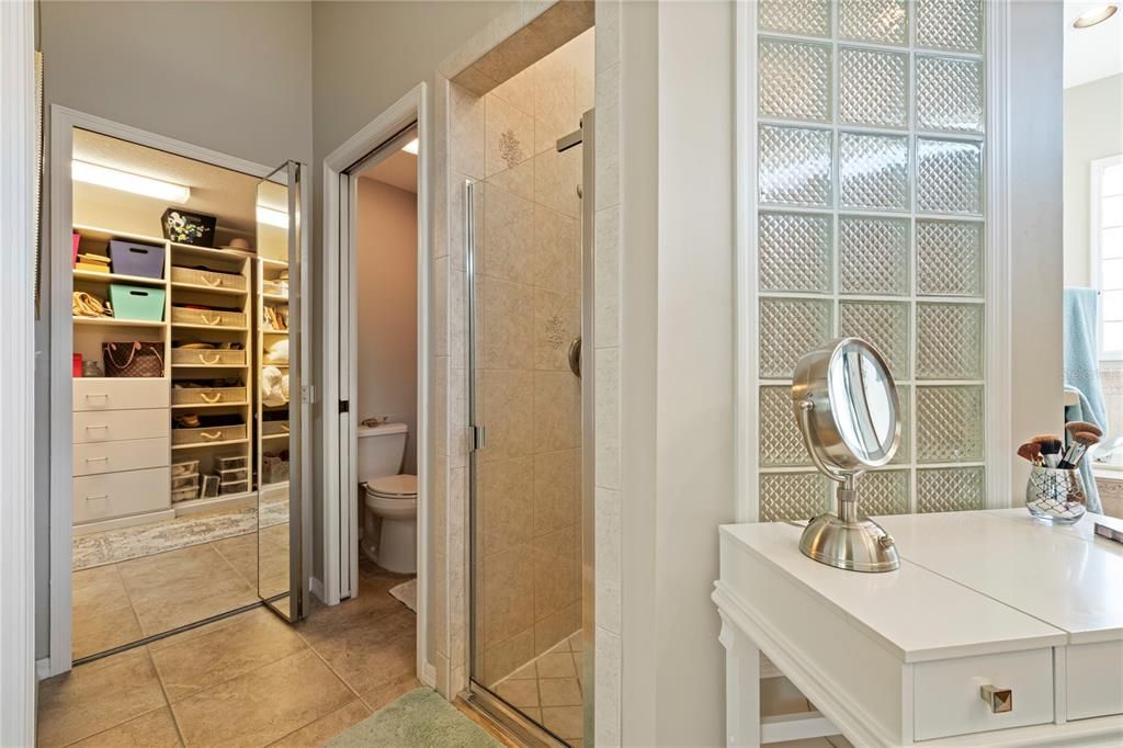 Active With Contract: $998,900 (3 beds, 3 baths, 2214 Square Feet)