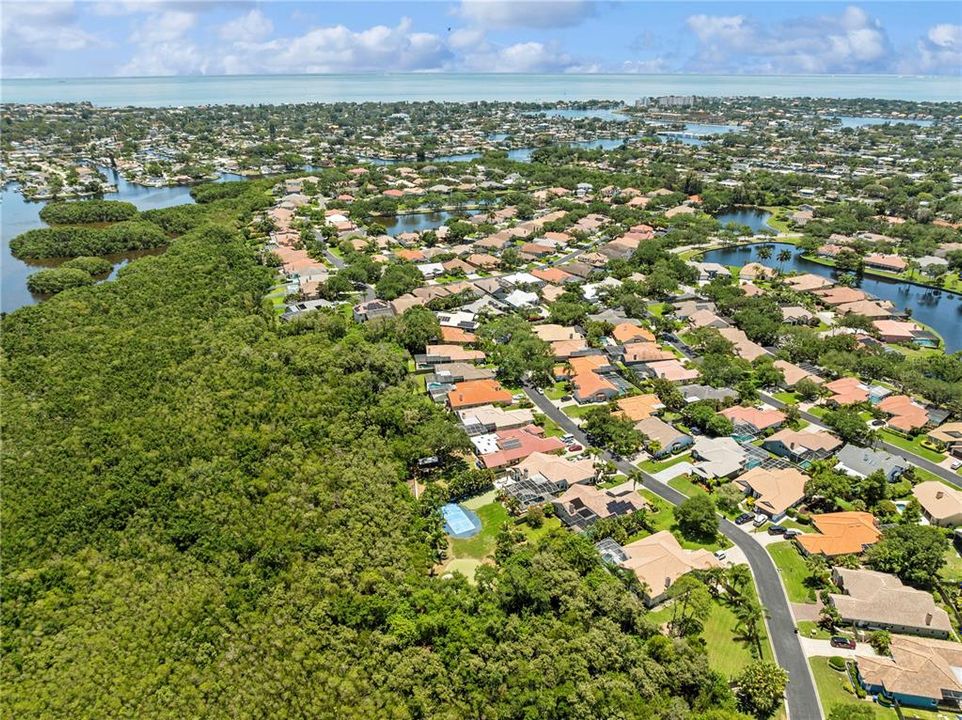 Active With Contract: $998,900 (3 beds, 3 baths, 2214 Square Feet)