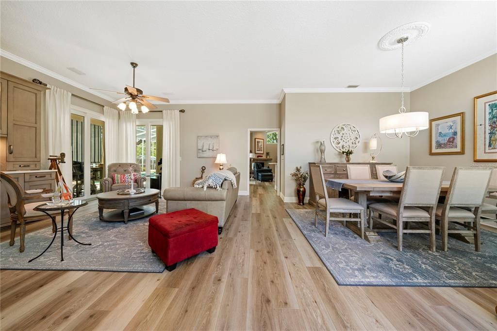 Active With Contract: $998,900 (3 beds, 3 baths, 2214 Square Feet)