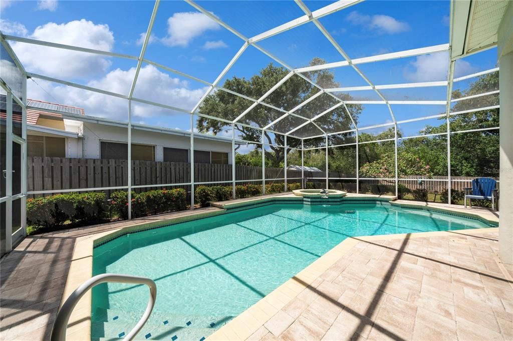 Active With Contract: $998,900 (3 beds, 3 baths, 2214 Square Feet)