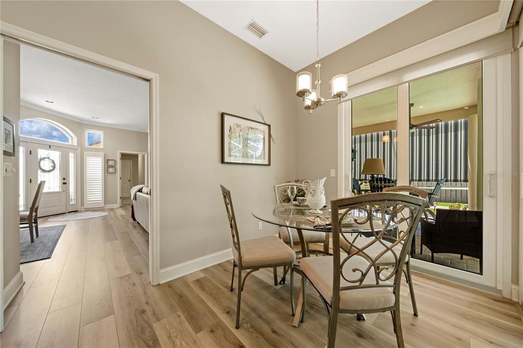 Active With Contract: $998,900 (3 beds, 3 baths, 2214 Square Feet)