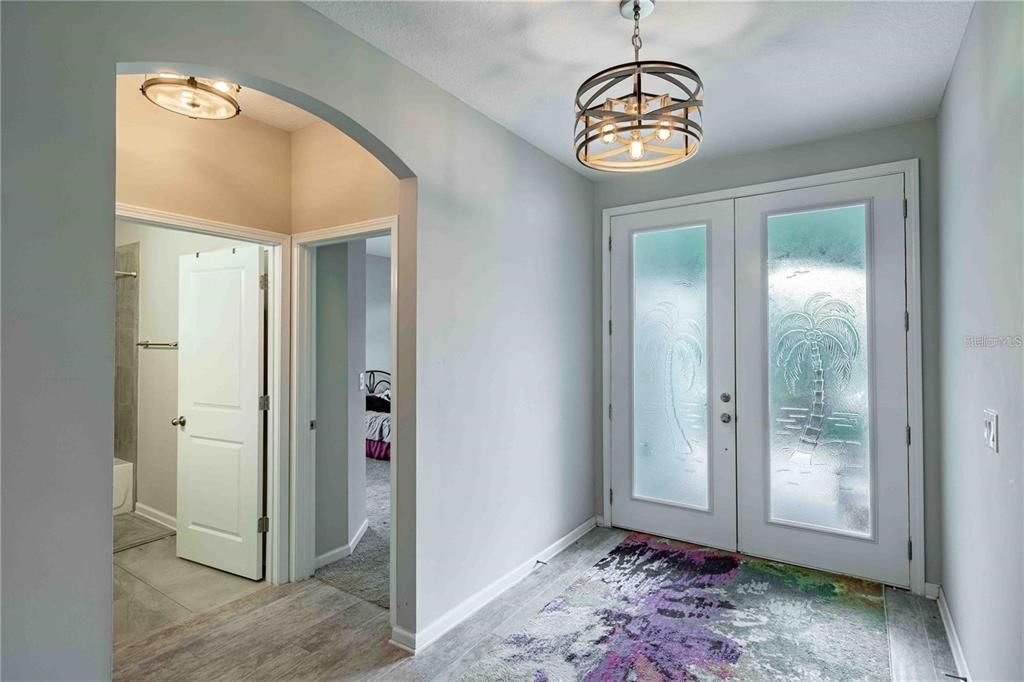 For Sale: $850,000 (5 beds, 4 baths, 3100 Square Feet)