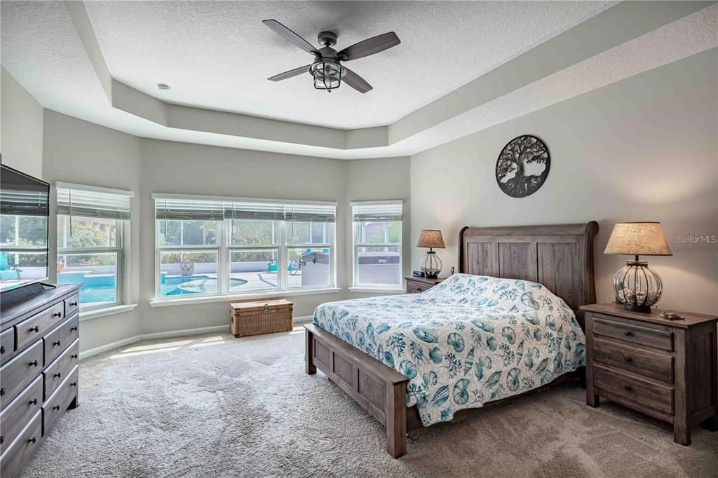 For Sale: $850,000 (5 beds, 4 baths, 3100 Square Feet)