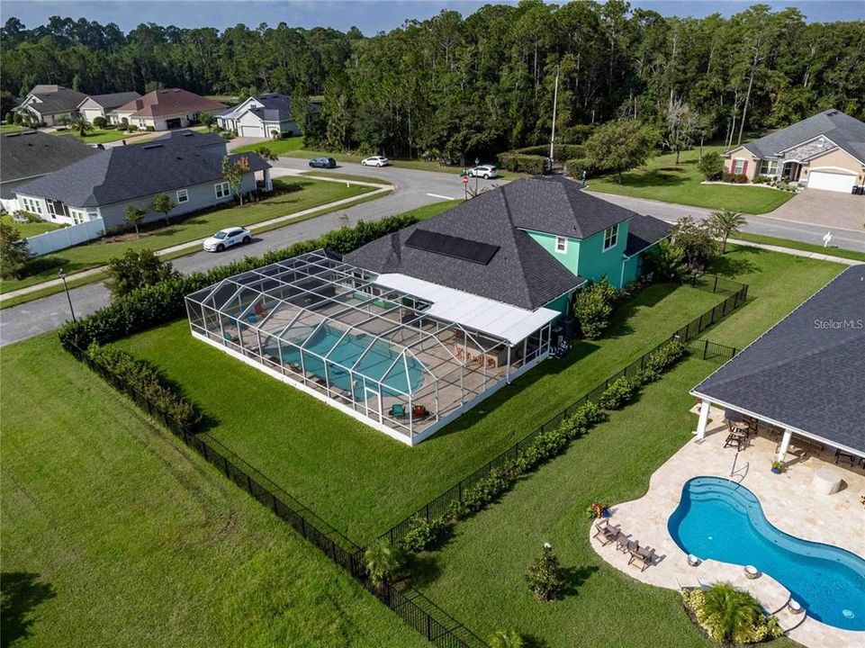 For Sale: $850,000 (5 beds, 4 baths, 3100 Square Feet)