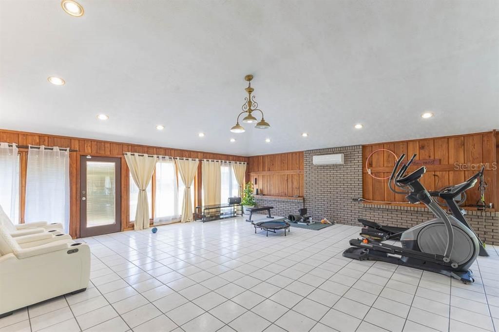 For Sale: $1,200,000 (4 beds, 4 baths, 4191 Square Feet)
