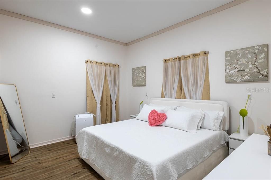 For Sale: $1,200,000 (4 beds, 4 baths, 4191 Square Feet)