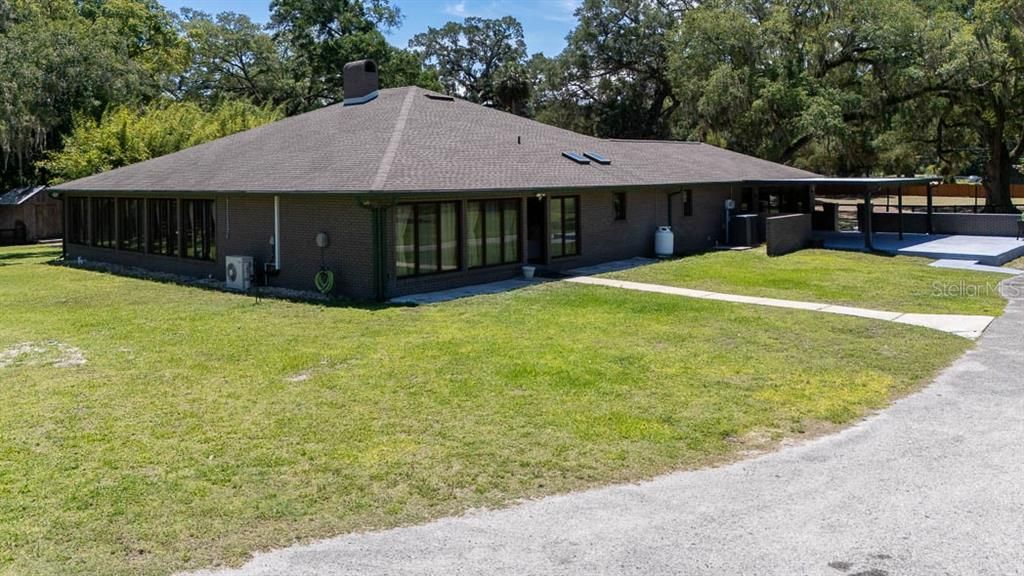 For Sale: $1,200,000 (4 beds, 4 baths, 4191 Square Feet)