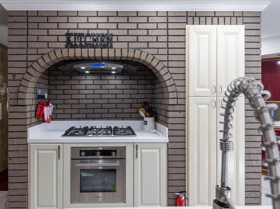 For Sale: $1,200,000 (4 beds, 4 baths, 4191 Square Feet)