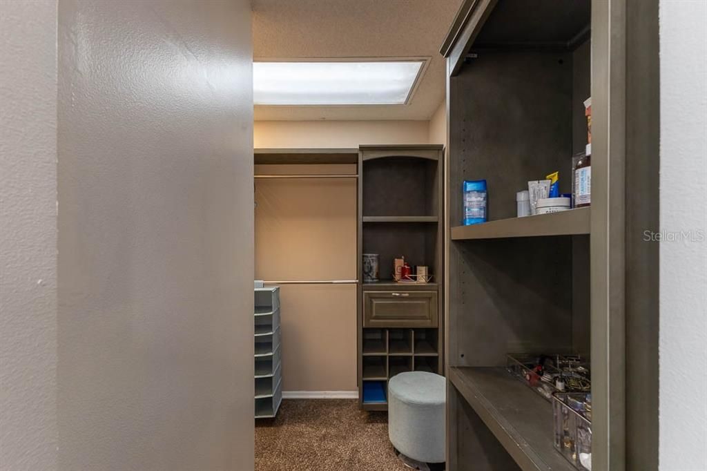 For Sale: $1,200,000 (4 beds, 4 baths, 4191 Square Feet)