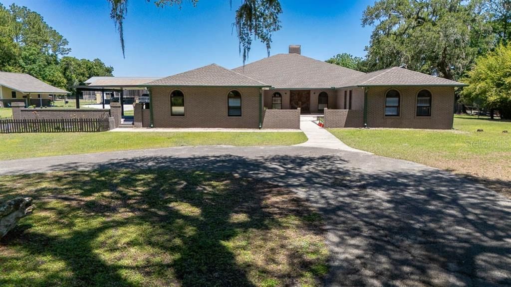 For Sale: $1,200,000 (4 beds, 4 baths, 4191 Square Feet)