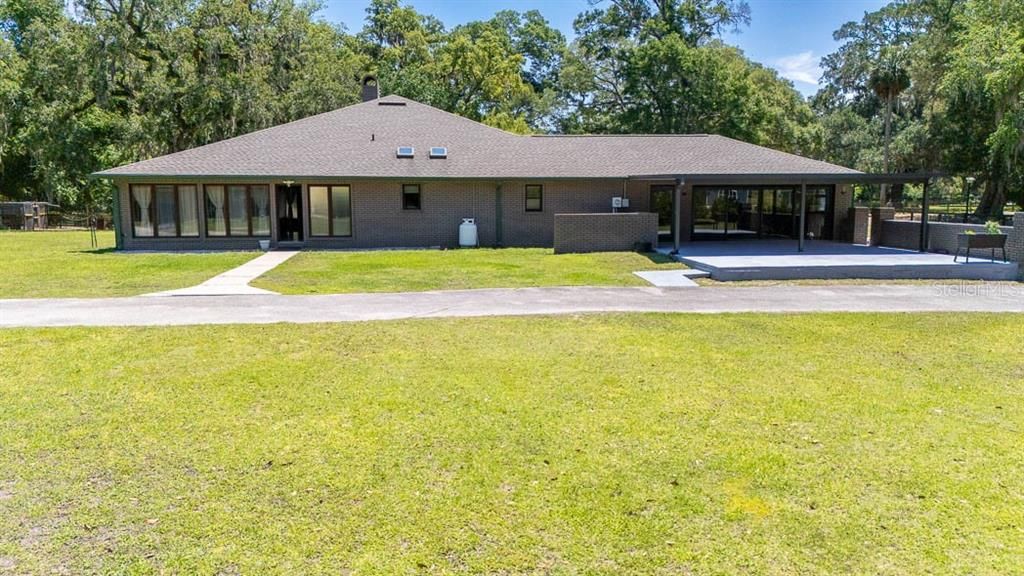 For Sale: $1,200,000 (4 beds, 4 baths, 4191 Square Feet)