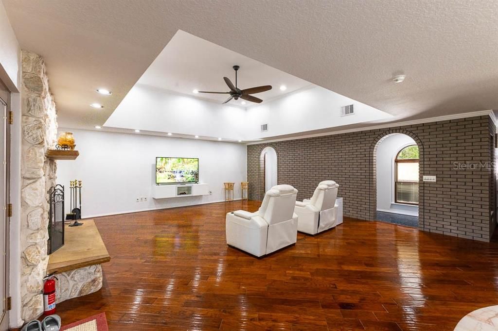For Sale: $1,200,000 (4 beds, 4 baths, 4191 Square Feet)