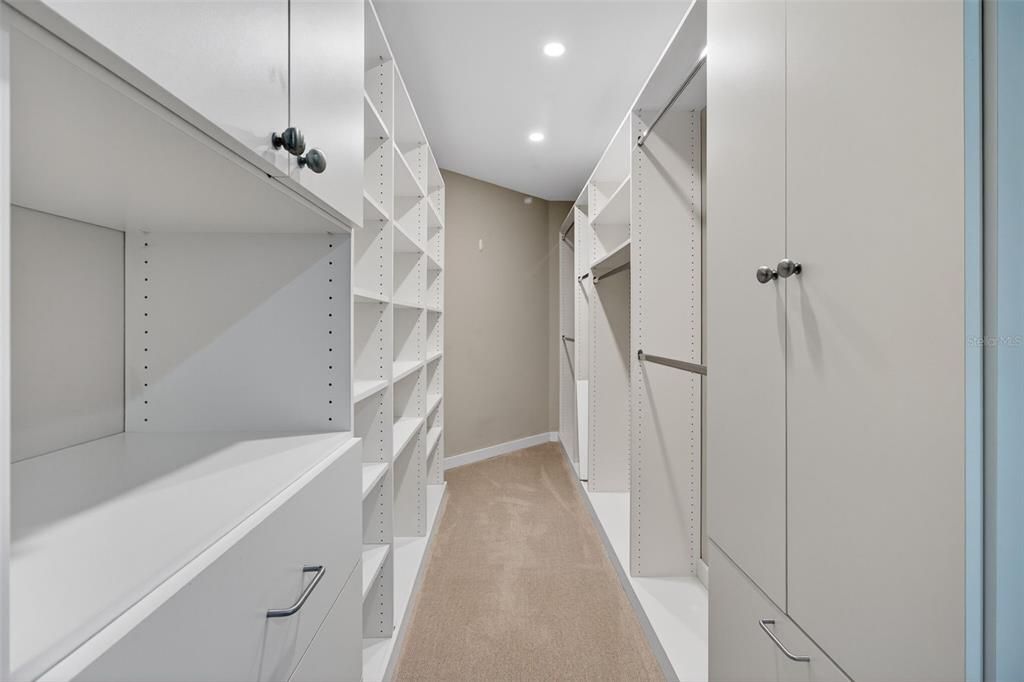 Active With Contract: $1,820,000 (3 beds, 2 baths, 2400 Square Feet)