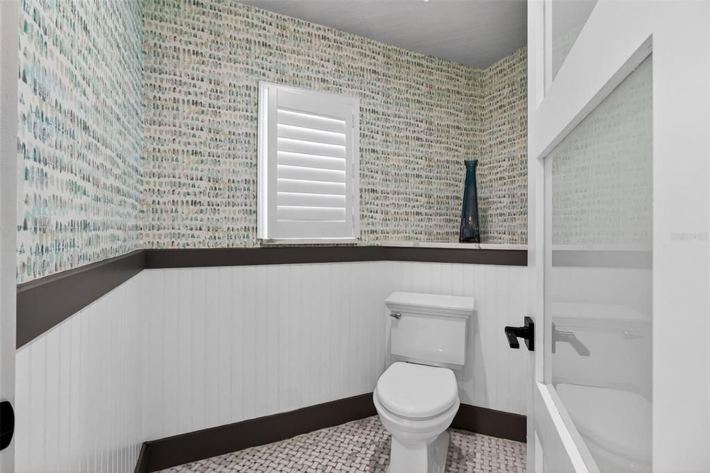 Active With Contract: $1,820,000 (3 beds, 2 baths, 2400 Square Feet)