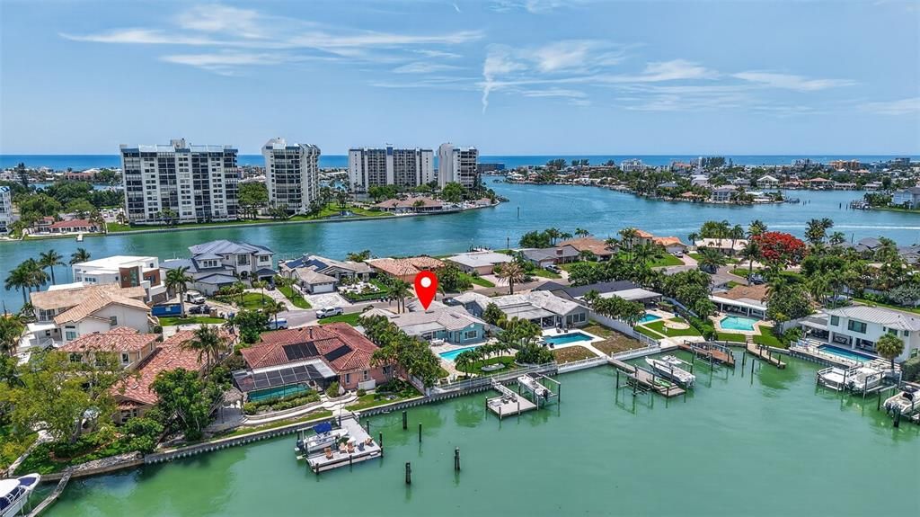 Active With Contract: $1,820,000 (3 beds, 2 baths, 2400 Square Feet)