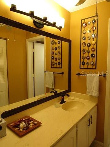 For Rent: $1,700 (2 beds, 2 baths, 1064 Square Feet)