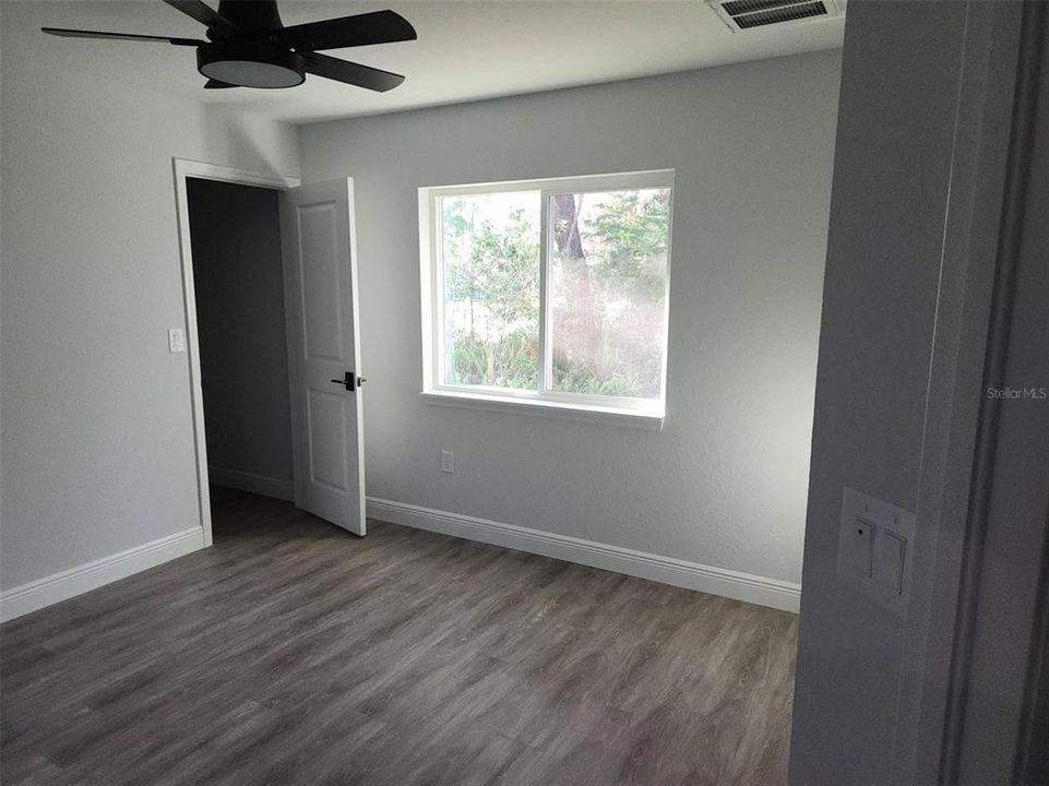 For Sale: $359,900 (3 beds, 2 baths, 1871 Square Feet)
