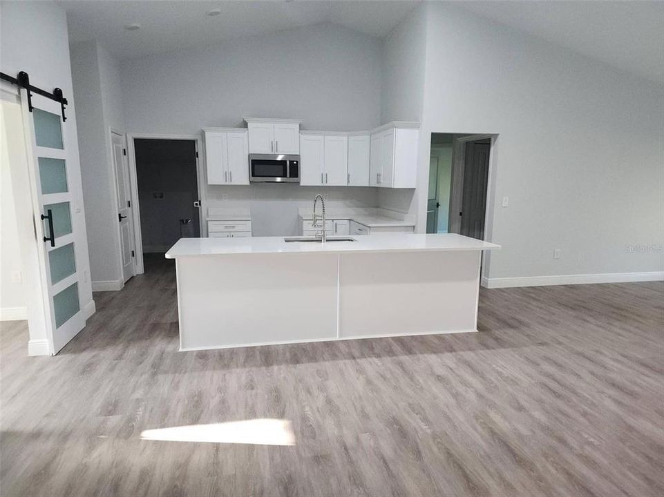 For Sale: $359,900 (3 beds, 2 baths, 1871 Square Feet)