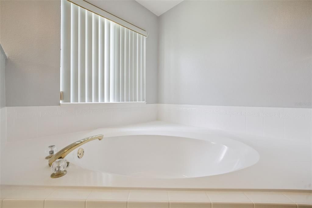 For Sale: $309,500 (3 beds, 2 baths, 2023 Square Feet)