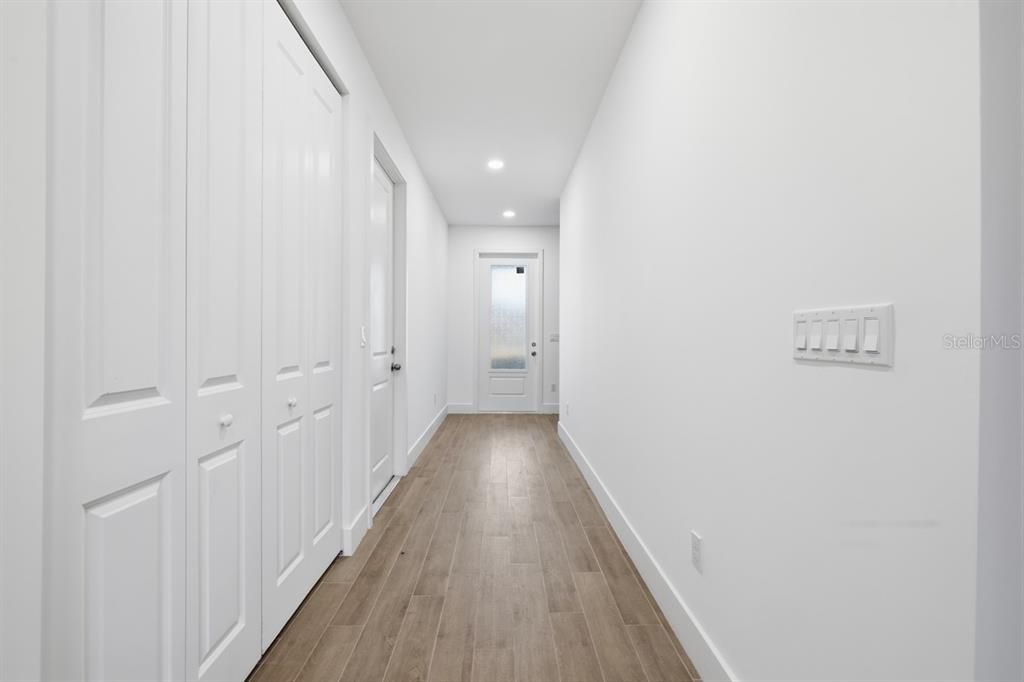 На продажу: $399,900 (3 спален, 2 ванн, 1736 Квадратных фут)