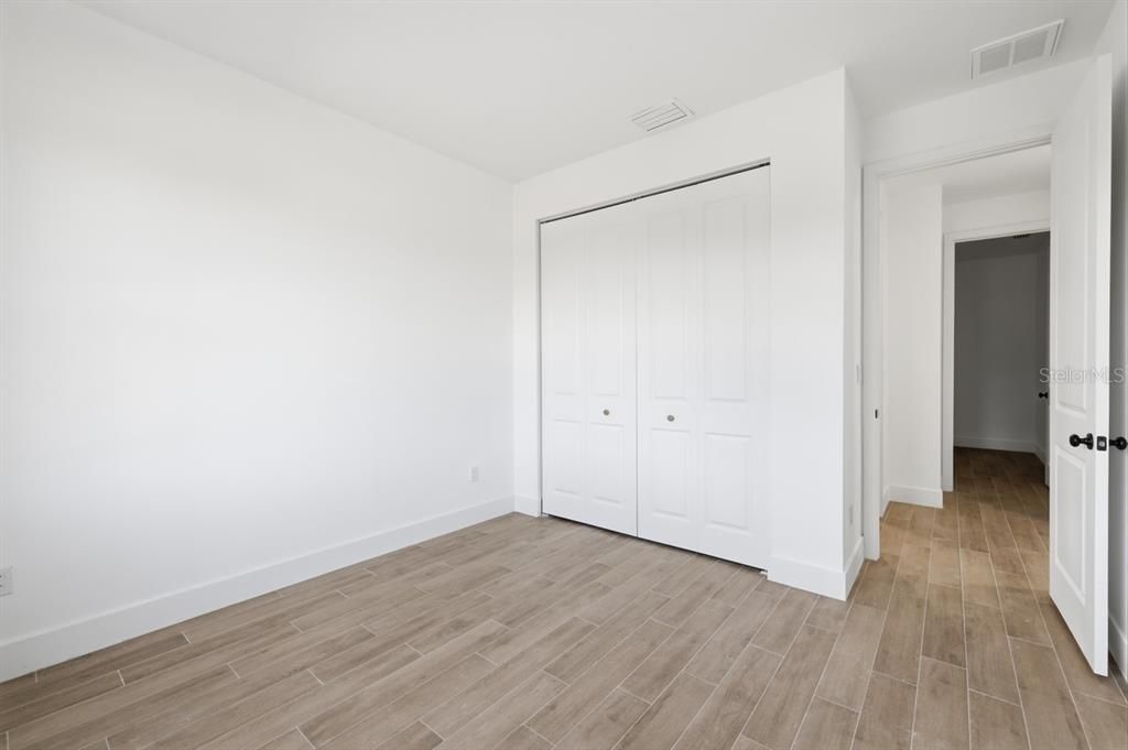На продажу: $399,900 (3 спален, 2 ванн, 1736 Квадратных фут)