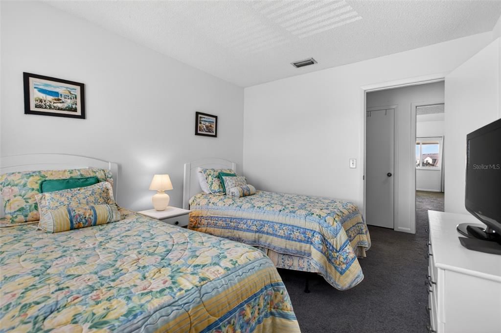 En Venta: $405,000 (2 camas, 2 baños, 1064 Pies cuadrados)