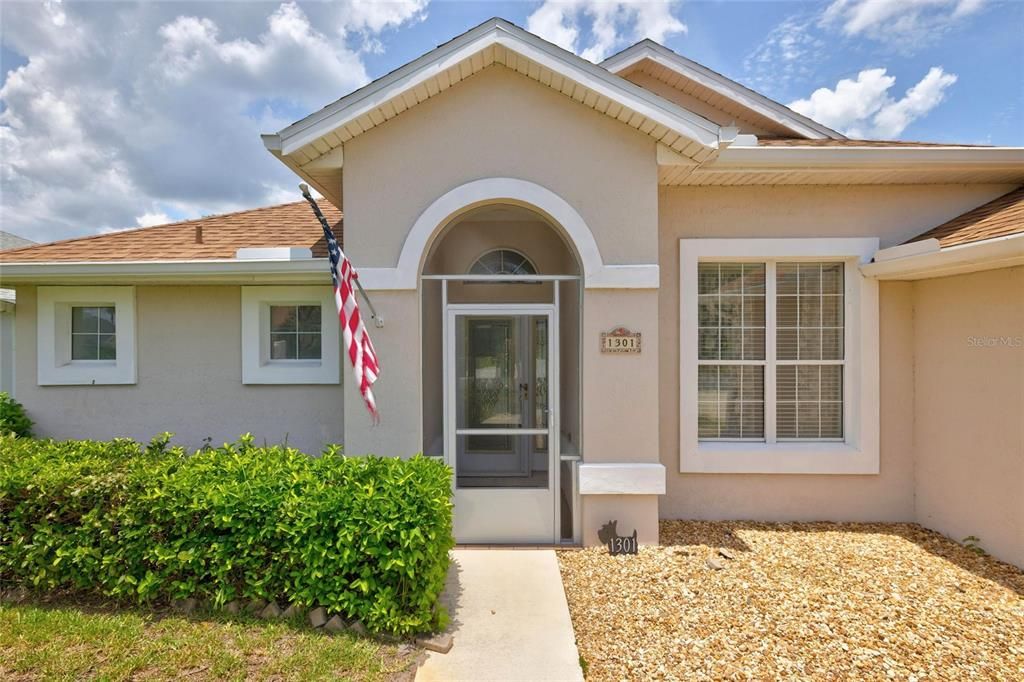 For Sale: $529,900 (3 beds, 2 baths, 1796 Square Feet)